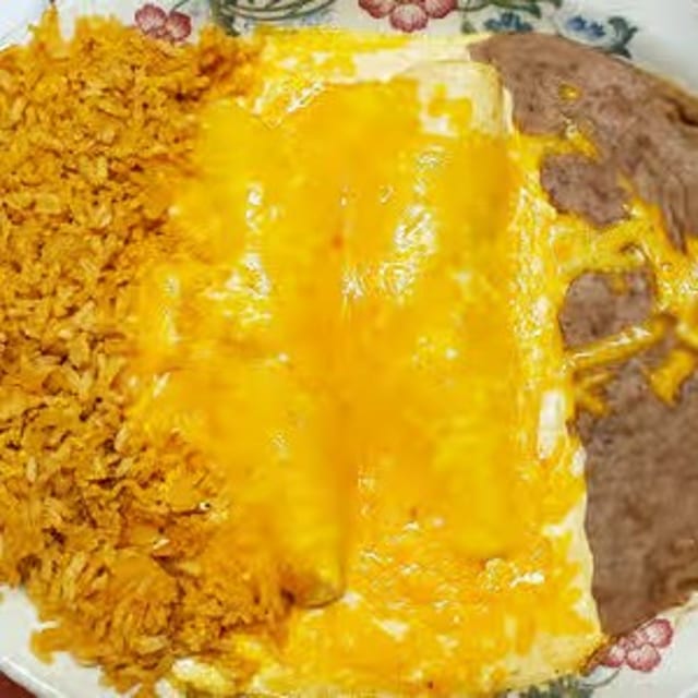 Enchiladas a La Crema.